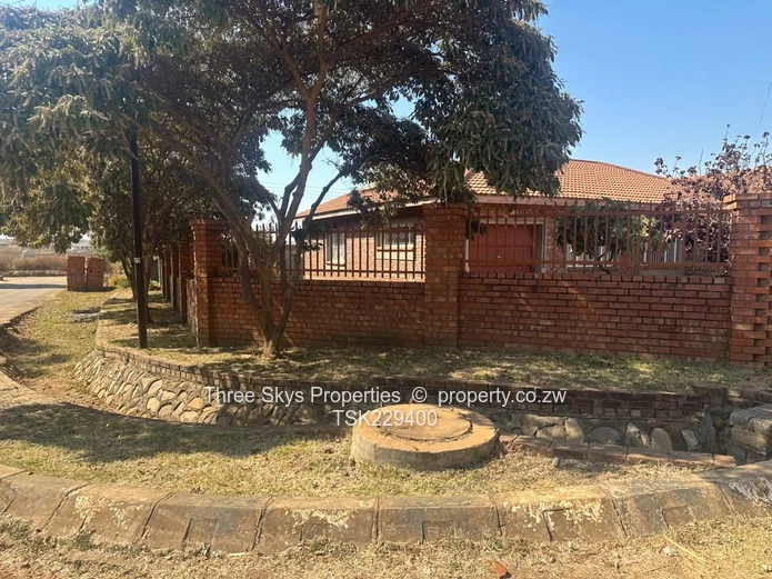 Very Neat And Modern House