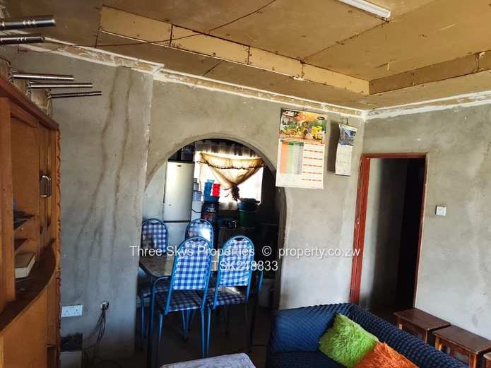 3 Bedroomed Cottage On 2000Sqm 