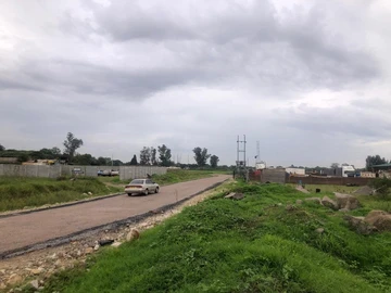 Commercial & Industrial Land