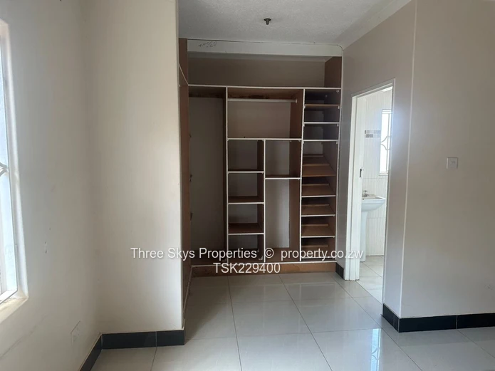 Very Neat And Modern House