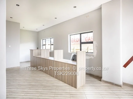 Tynwald South Commercial Property