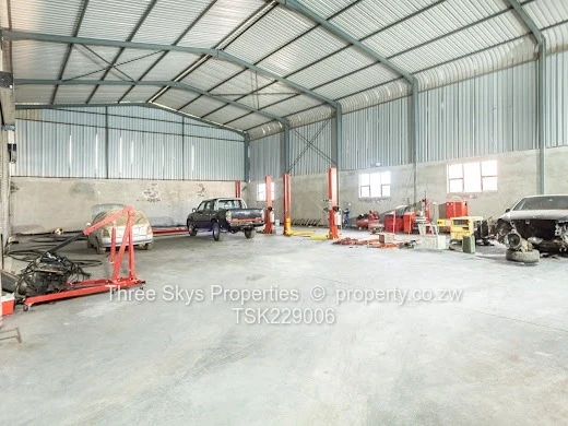 Tynwald South Commercial Property