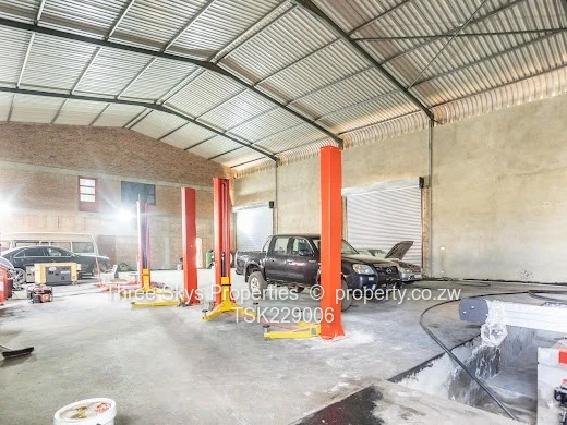 Tynwald South Commercial Property