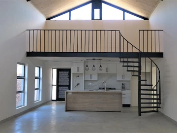 3 Bedroom Flat & Apartment