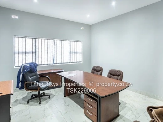 Tynwald South Commercial Property