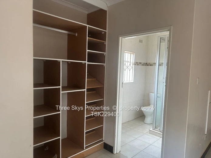 Very Neat And Modern House