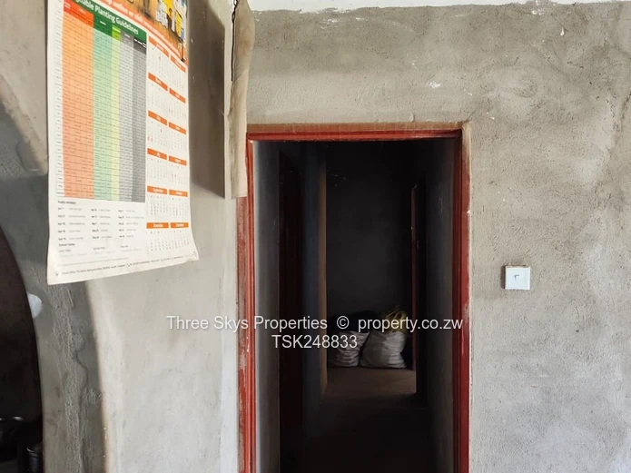 3 Bedroomed Cottage On 2000Sqm 