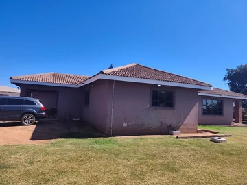 5 Bedroom House