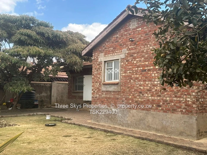 Very Neat And Modern House